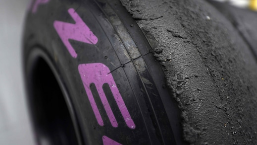 F1 Pirelli, Hembery: «Più pit-stop a Silverstone»