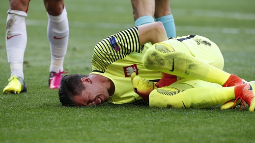 Polonia, Szczesny preoccupa: a rischio la sfida con la Germania