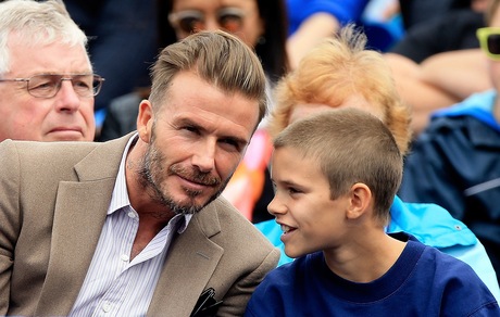 Tennis, Beckham super papà: al Queen's Club con il piccolo Romeo