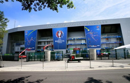 Euro 2016, Saint Etienne: stadio evacuato, ma è falso allarme