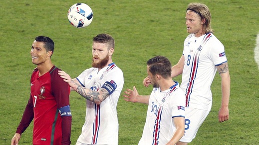 Cristiano Ronaldo l'ha presa male: «L'Islanda? Non farà nulla in questo Europeo»