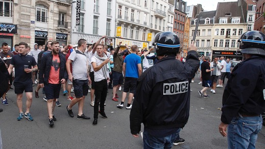 Euro 2016: ancora scontri a Lille dopo Russia-Slovacchia