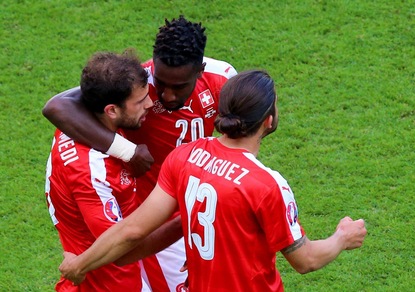 Euro 2016, Romania-Svizzera 1-1: Stancu su rigore, poi Mehmedi
