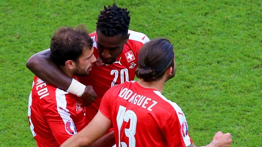 Euro 2016, Romania-Svizzera 1-1: Stancu su rigore, poi Mehmedi