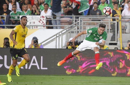 Calciomercato, il Napoli spinge su Herrera. Il Porto vacilla