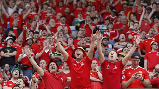Euro 2016, a Lens per ora è una festa: via al derby britannico Inghilterra-Galles