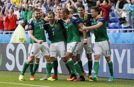 Euro 2016, Ucraina-Irlanda del Nord 0-2: McAuley e McGinn firmano la storia