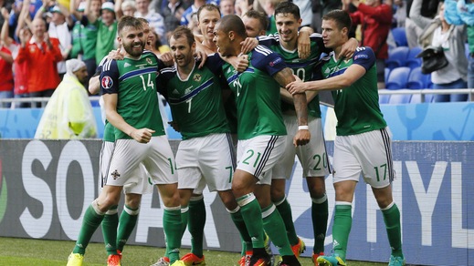 Euro 2016, Ucraina-Irlanda del Nord 0-2: McAuley e McGinn firmano la storia