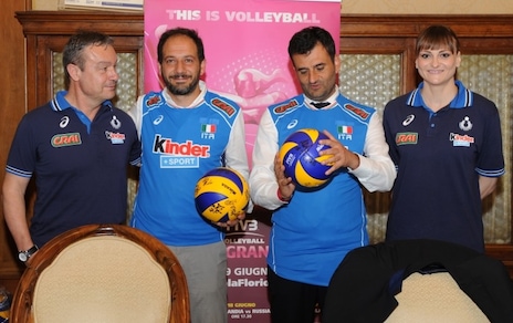 Volley: Le azzurre ricevute dal Sindaco Decaro prima del match con la Thailandia