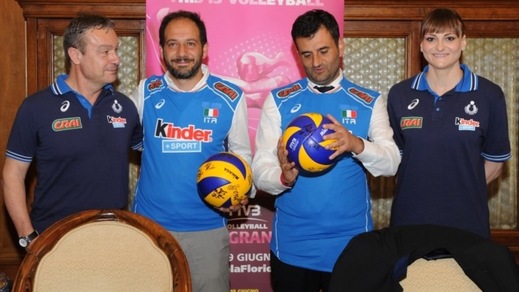 Volley: Le azzurre ricevute dal Sindaco Decaro prima del match con la Thailandia