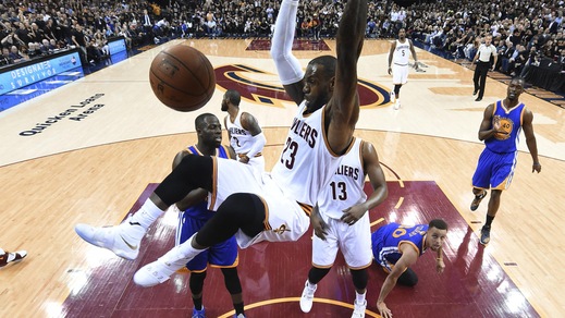 LeBron asfalta Golden State, si va a gara7