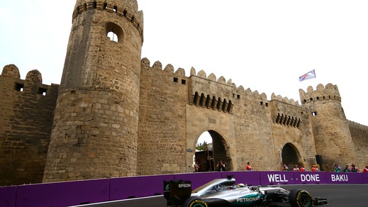 F1, Gp Baku: le Mercedes volano, Vettel 5° nelle terze libere