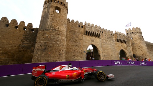 F1 Gp Baku: Rosberg in pole, Vettel terzo