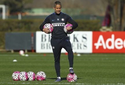 Sylvinho, no al Corinthians e resta all'Inter