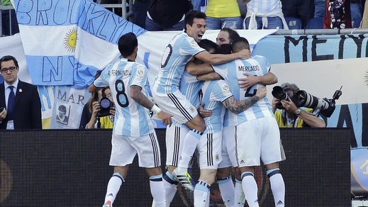 Coppa America, Higuain-Messi show e l'Argentina vola in semifinale