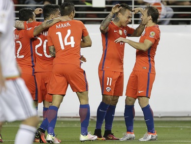 Coppa America, per Vargas un poker da sballo