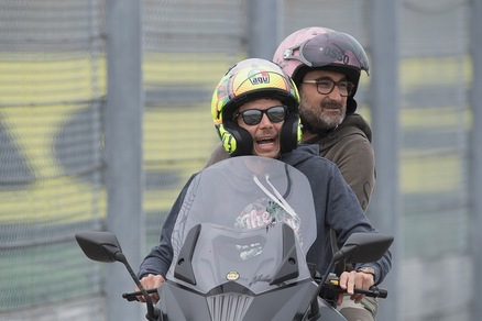 Valentino Rossi tifoso speciale per la Superbike a Misano