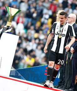 Juventus, lettera di Padoin ai tifosi: «Grazie, sono commosso»