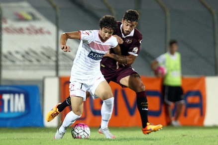 Calciomercato Ceccherini: «Sarei onorato di vestire la maglia del Palermo»