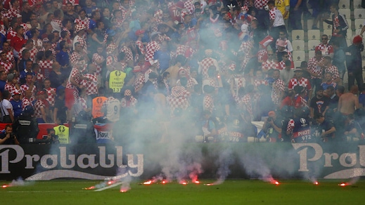 Euro 2016, l'Uefa 'grazia' la Croazia: solo 100mila euro di multa