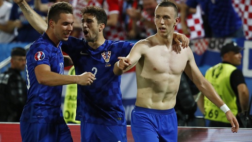 Euro 2016, Croazia-Spagna 2-1: Morata, poi Kalinic e Perisic. L'Italia sfiderà gli iberici negli ottavi