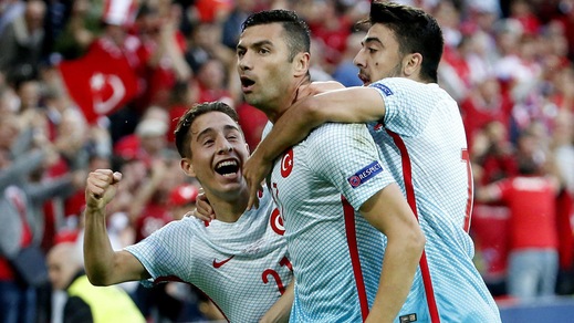 Euro 2016, Repubblica Ceca-Turchia 0-2: Burak e Tufan gol, Terim spera