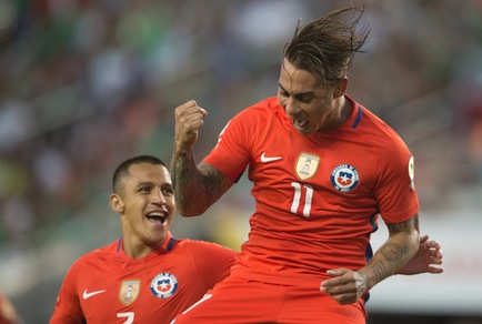 Calciomercato Bologna, Edu Vargas è l'idea di Bigon