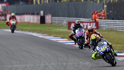 MotoGp, Assen: in quota è una sfida a tre