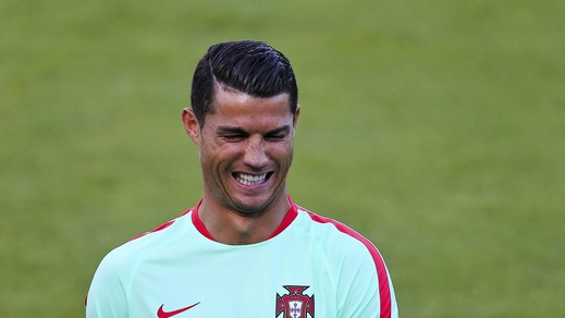 Calciomercato Real Madrid, «Ronaldo rinnova fino al 2020 per 21 milioni di euro a stagione»