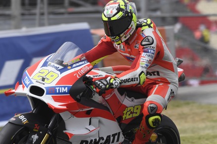 MotoGp, Iannone: «Feeling buono, Assen mi piace»
