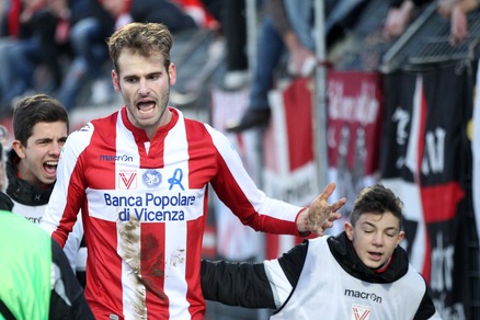 Calciomercato Cagliari, per l'attacco si pensa a Raicevic