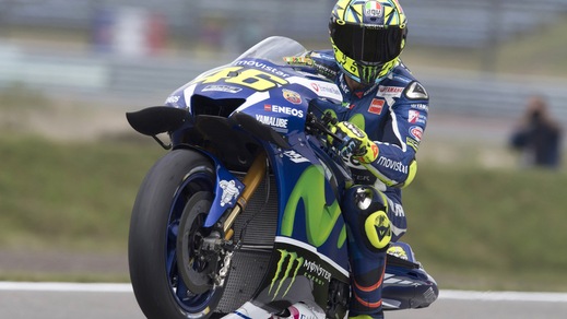 MotoGp Assen, Valentino Rossi: «Prima fila importante, spero in gara asciutta»