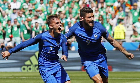Euro 2016, Francia-Irlanda 2-1: Griezmann salva il sogno Bleus