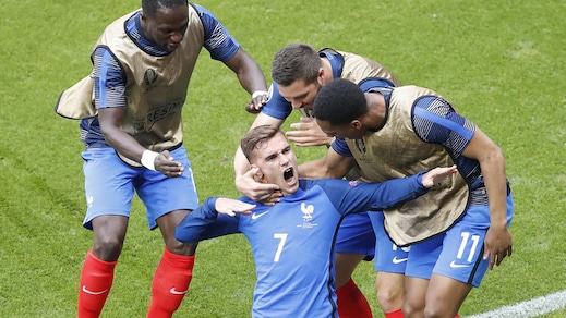 Euro 2016, Francia-Irlanda 2-1: che rimonta con Griezmann!