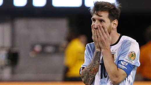 Coppa America, Argentina perde 4-2 ai rigori. Cile campione. Messi: «Lascio la nazionale»