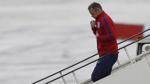 Euro 2016, il triste ritorno in patria di Rooney e dell'Inghilterra