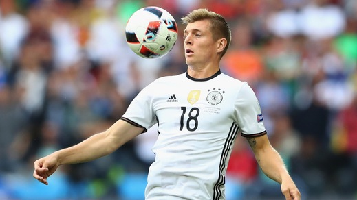 Euro 2016, Kroos: «L'Italia è l'avversario più forte che potesse capitarci»