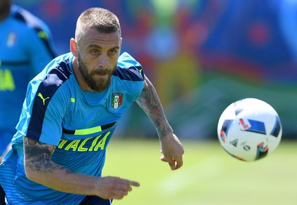 Euro 2016: Italia-Germania, De Rossi si allena con altri Azzurri e spera