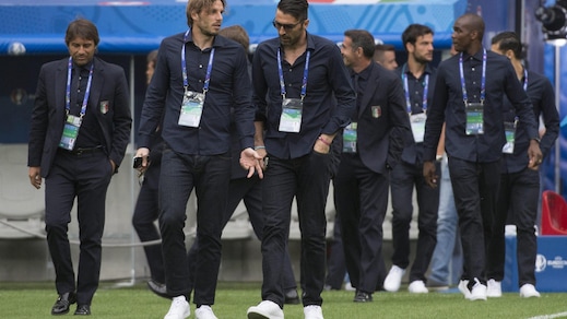 Italia in campo a Bordeaux alla vigilia della sfida contro la Germania