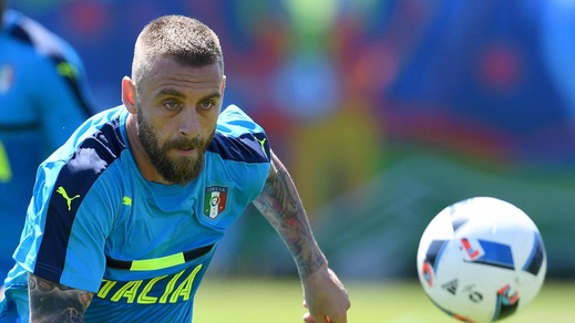 Euro 2016: Italia-Germania, De Rossi si allena con altri Azzurri e spera