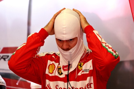 F1, Vettel: «Non so perché mi è esplosa la gomma»