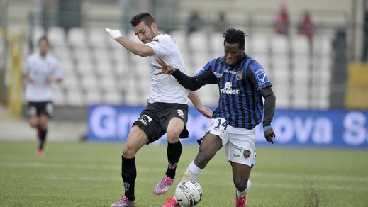 Calciomercato Crotone, vicini Bidaoui, Aguirre e Tonev