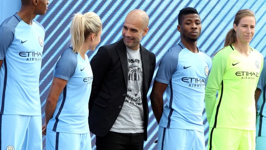 «Welcome Pep!», Guardiola inizia l'avventura al Manchester City