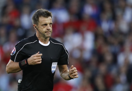Euro 2016, Rizzoli il miglior arbitro: sarà premiato prima di Italia-Germania