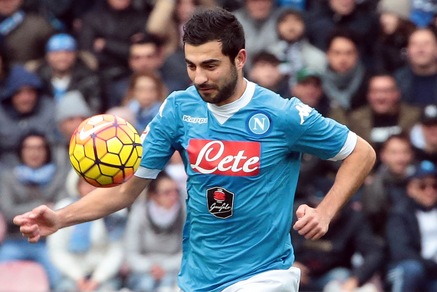 «Napoli, Albiol rinnova: quadriennale da 2,5 milioni»