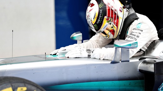 F1, in quota Hamilton stacca Rosberg