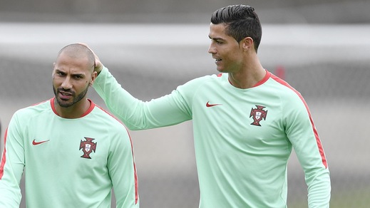 Portogallo, Ronaldo-Quaresma: che feeling in allenamento!