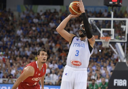 Italia, che show difensivo: è primo posto