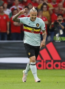 Roma, senti Nainggolan: «Resto? Sì»