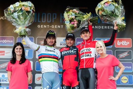 Tour de France: tappa e maglia gialla per Van Avermaet